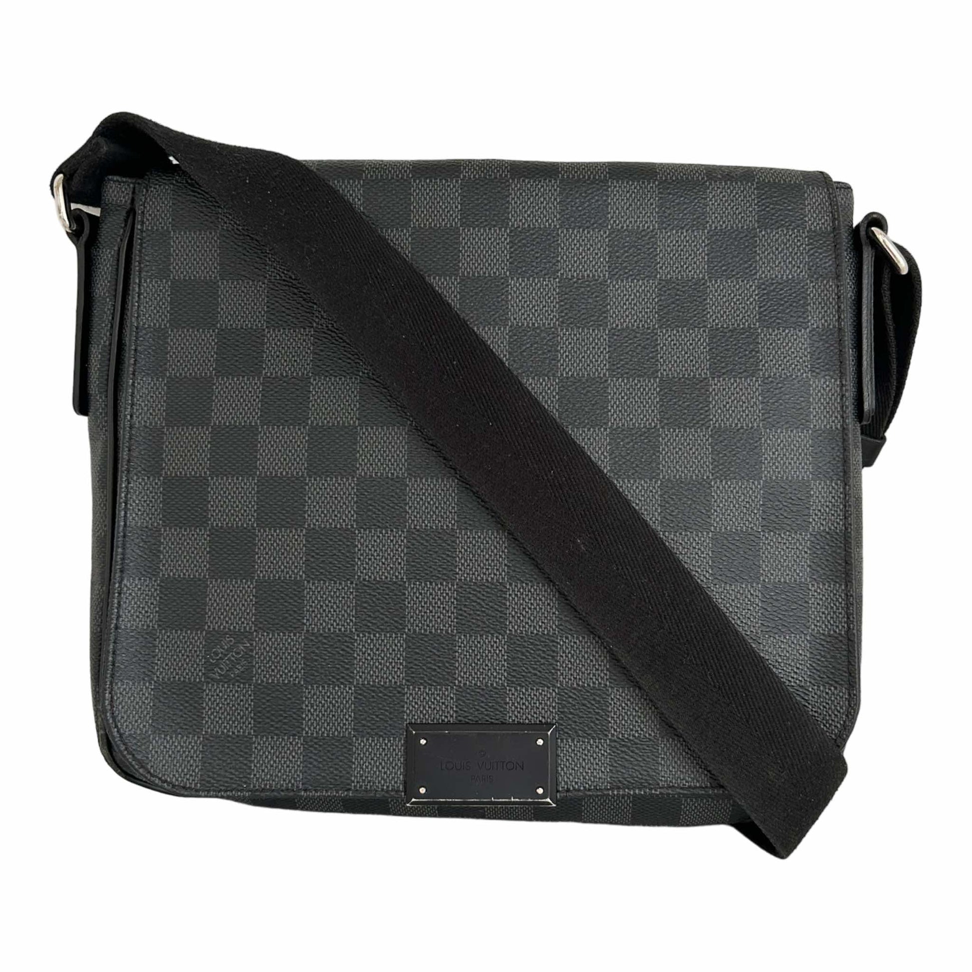 Louis Vuitton Damier Graphite District PM - N41260