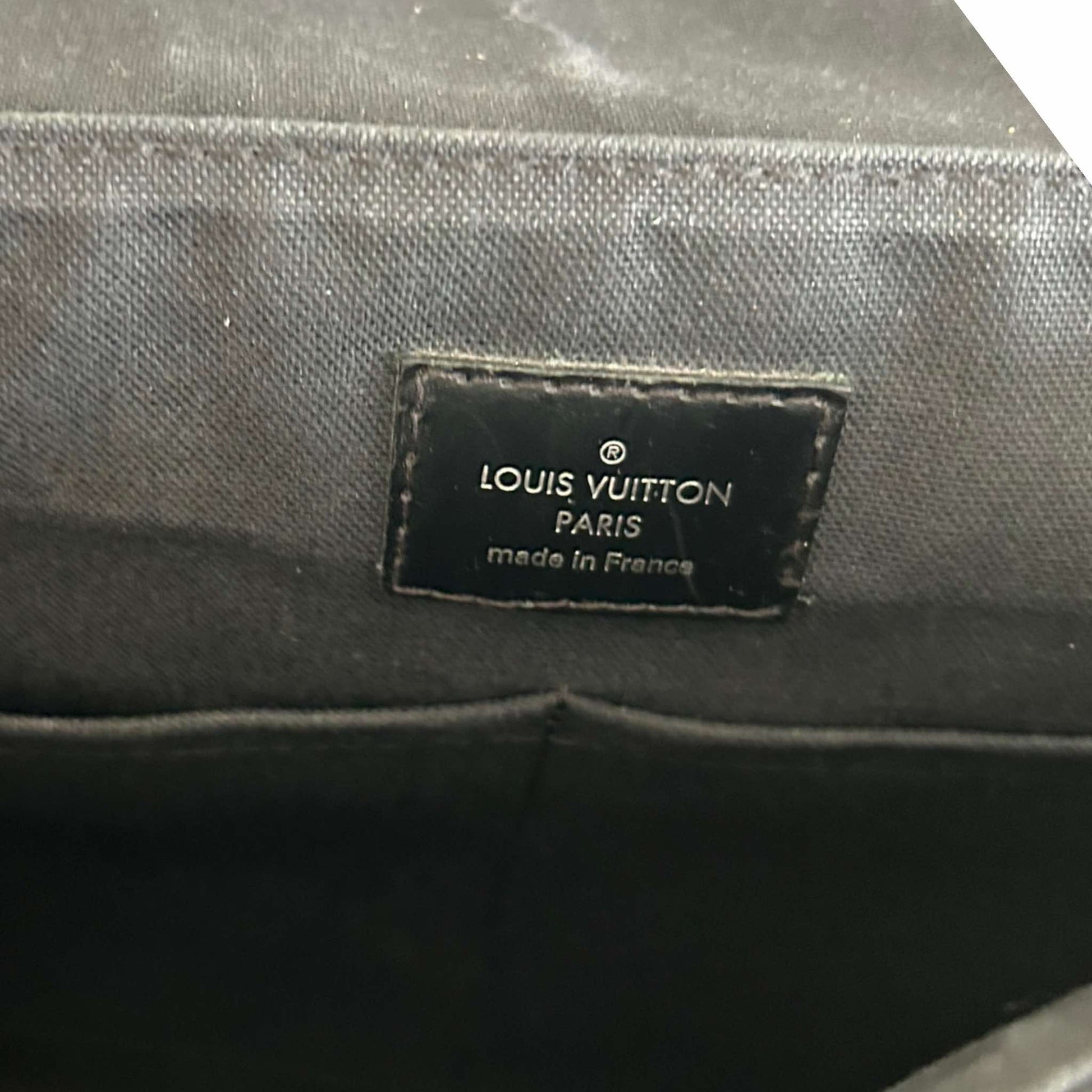 Louis Vuitton Damier Graphite District PM - N41260