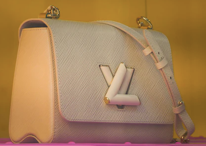 Creme Louis Vuitton Handbag
