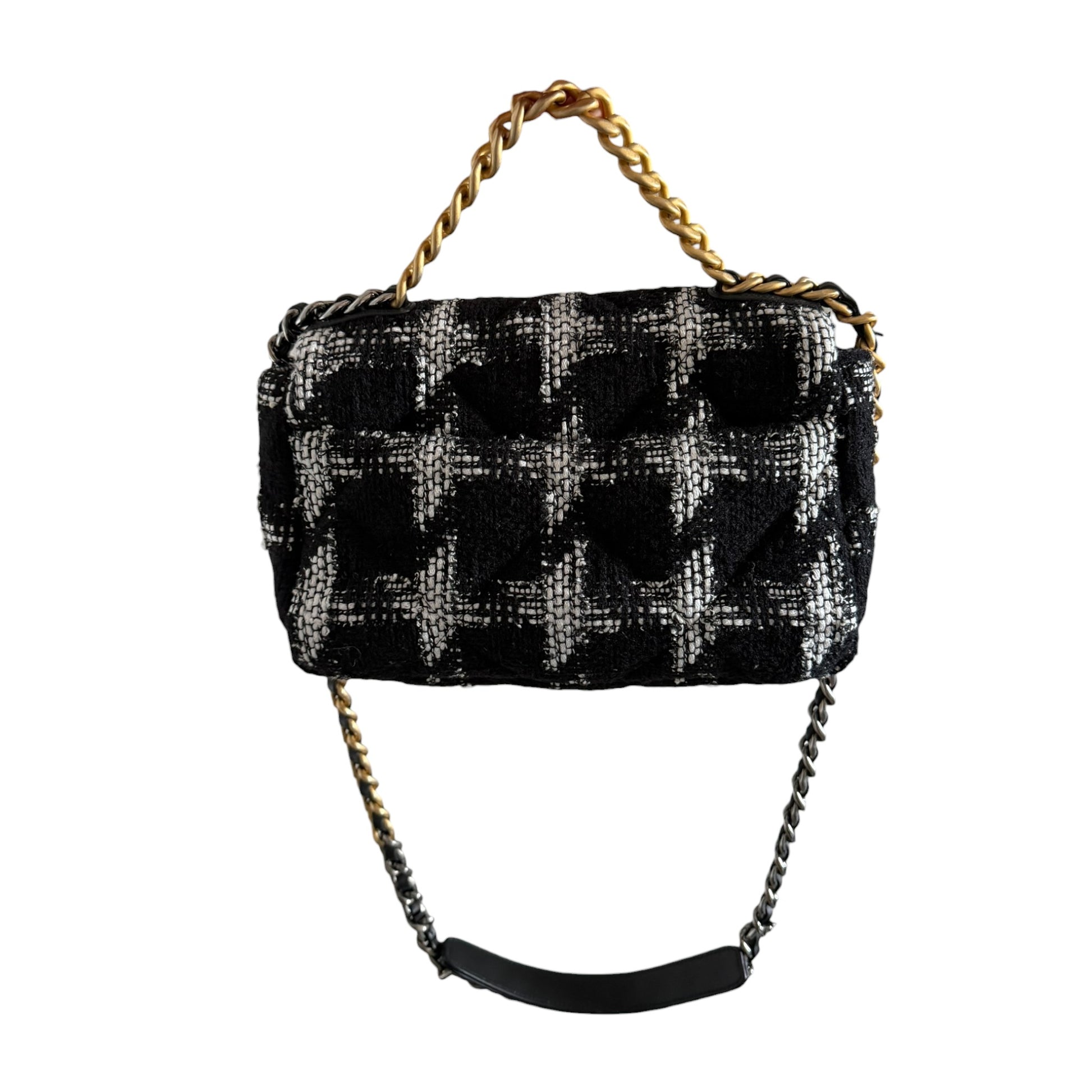 Chanel Medium Houndstooth Black & White Tweed 19 Flap