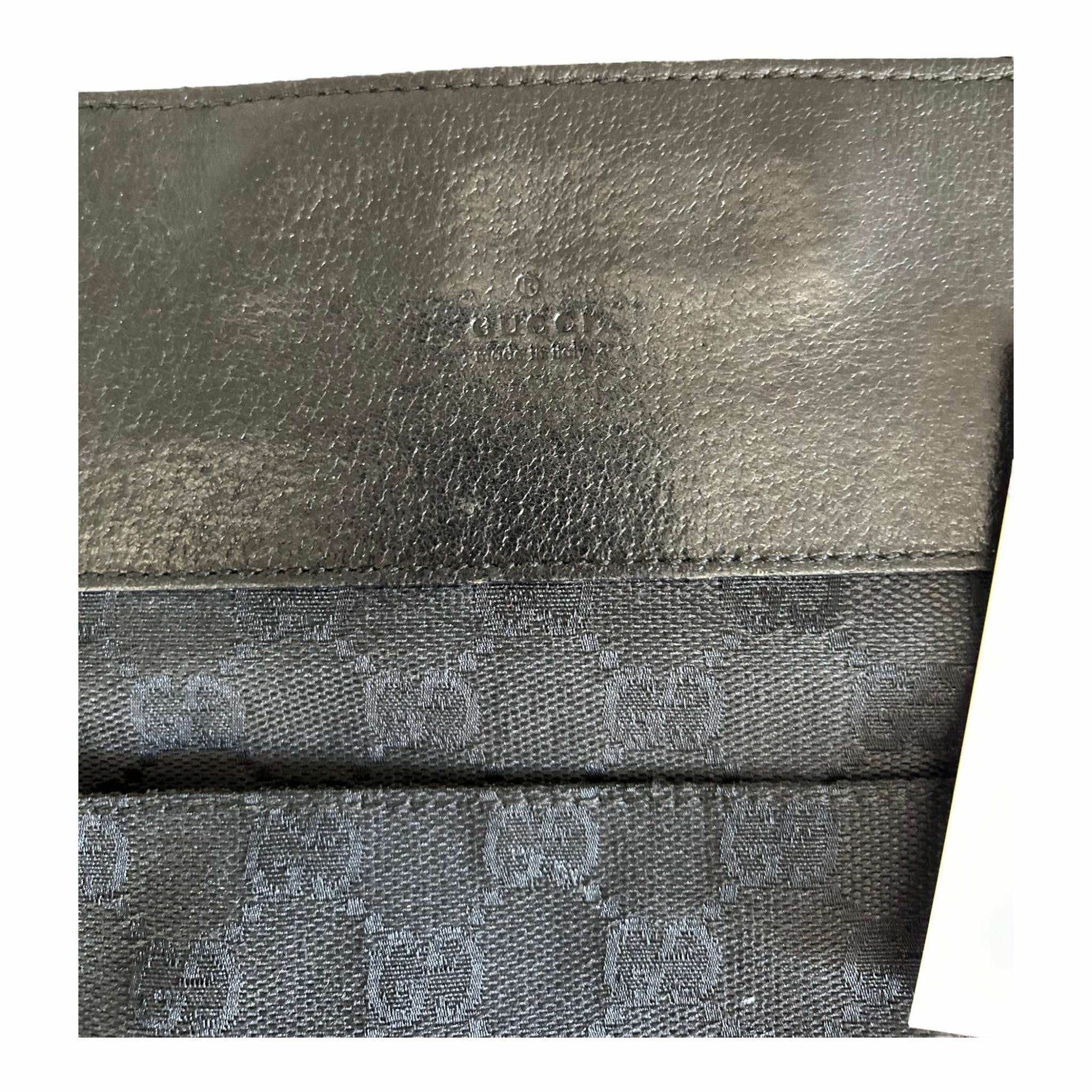 Gucci GG Black Messenger Bag - 27639