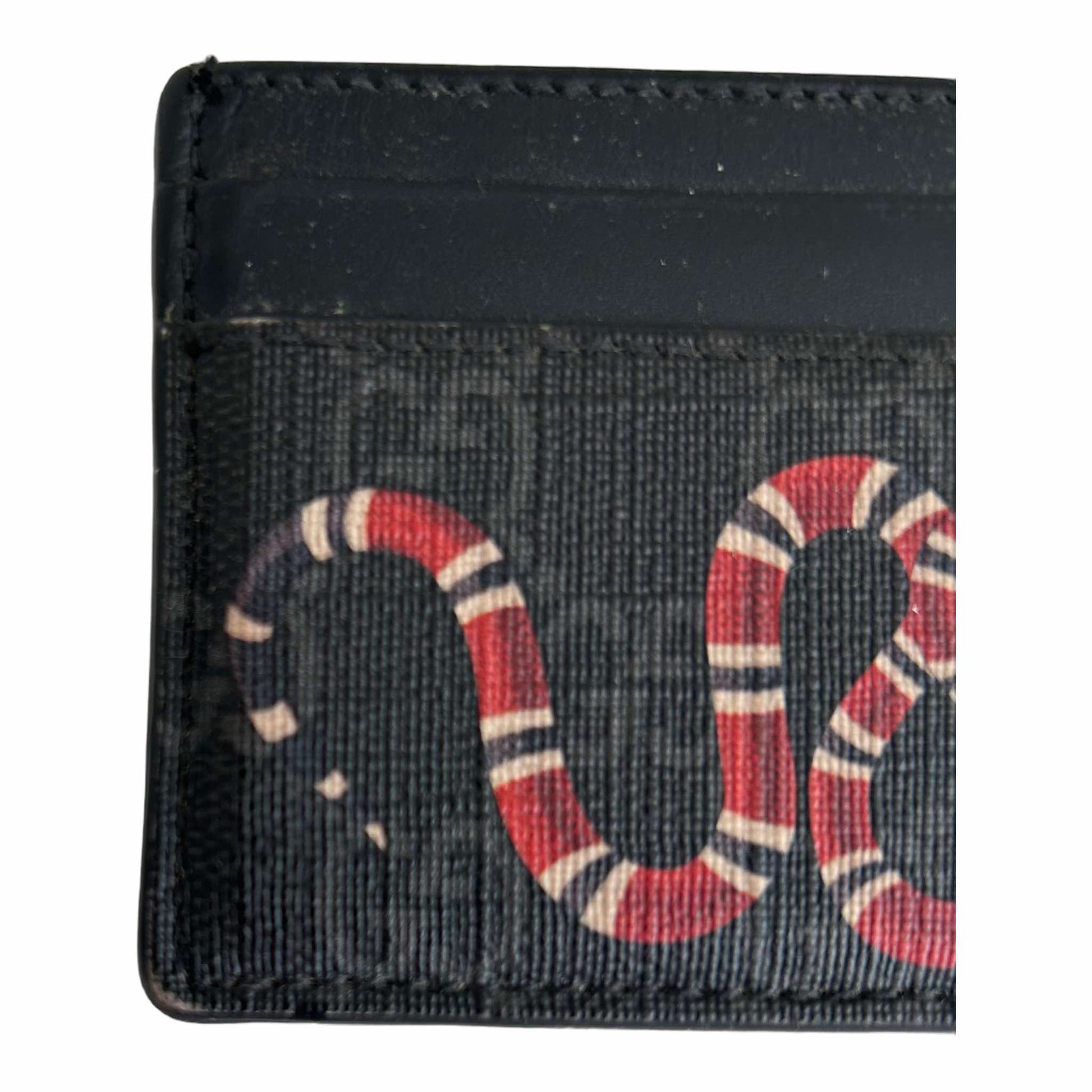 gucci card sleeve Pre-Loved Gucci GG Supreme Kingsnake Card Holder