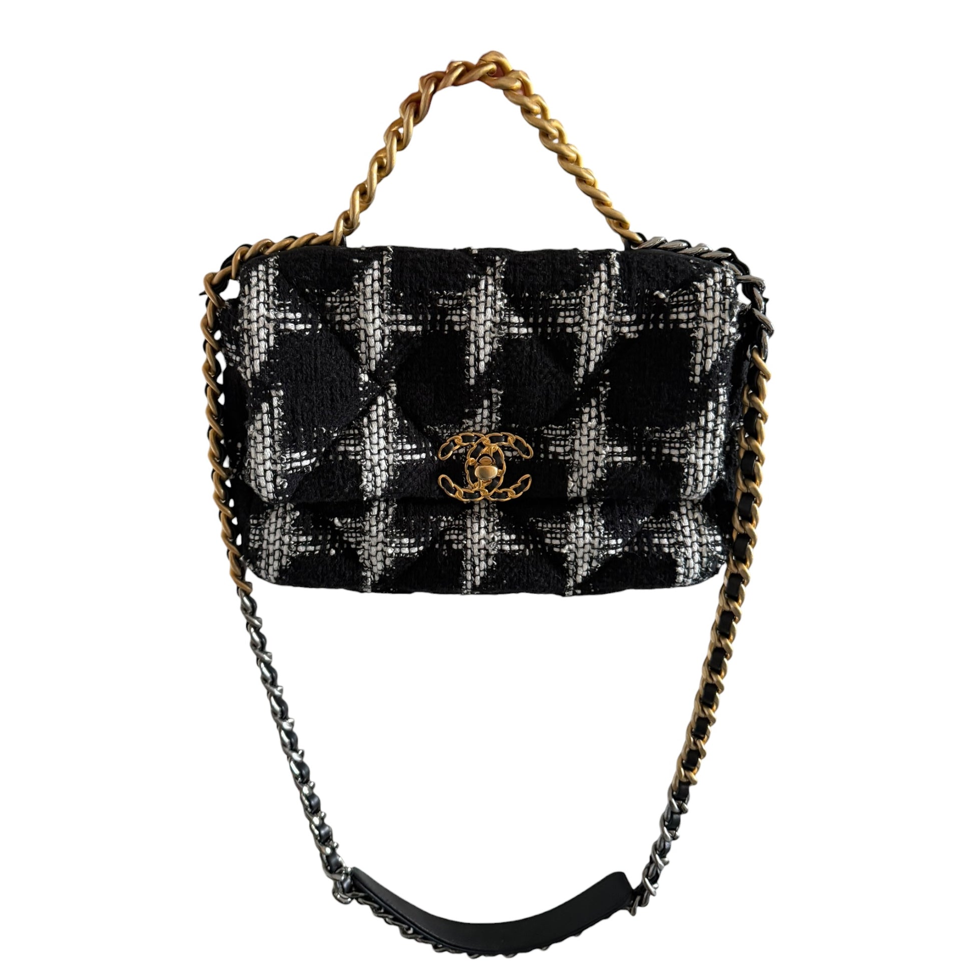 Chanel Medium Houndstooth Black & White Tweed 19 Flap