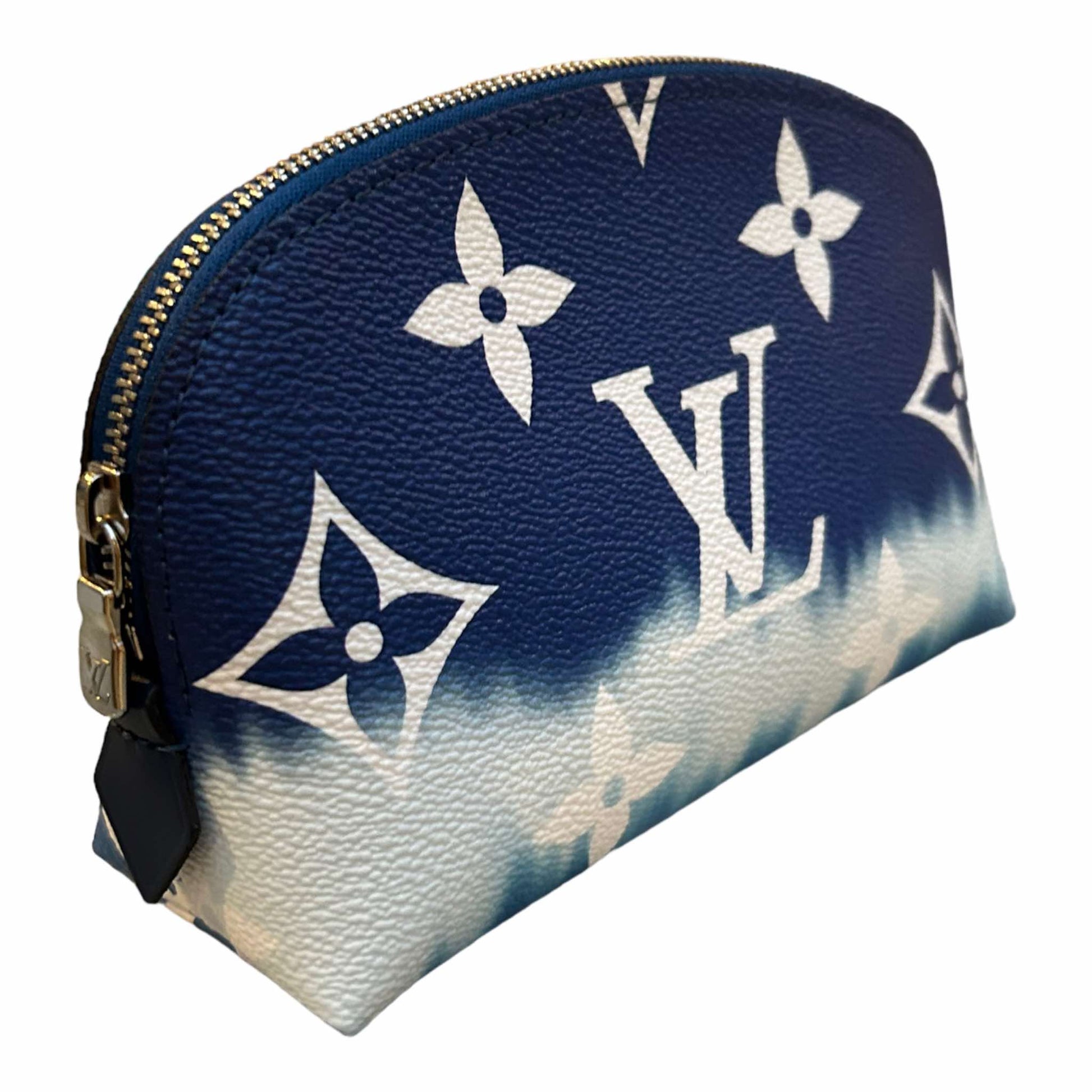 Louis Vuitton Cosmetic Pouch Escale Bleu -  M69138