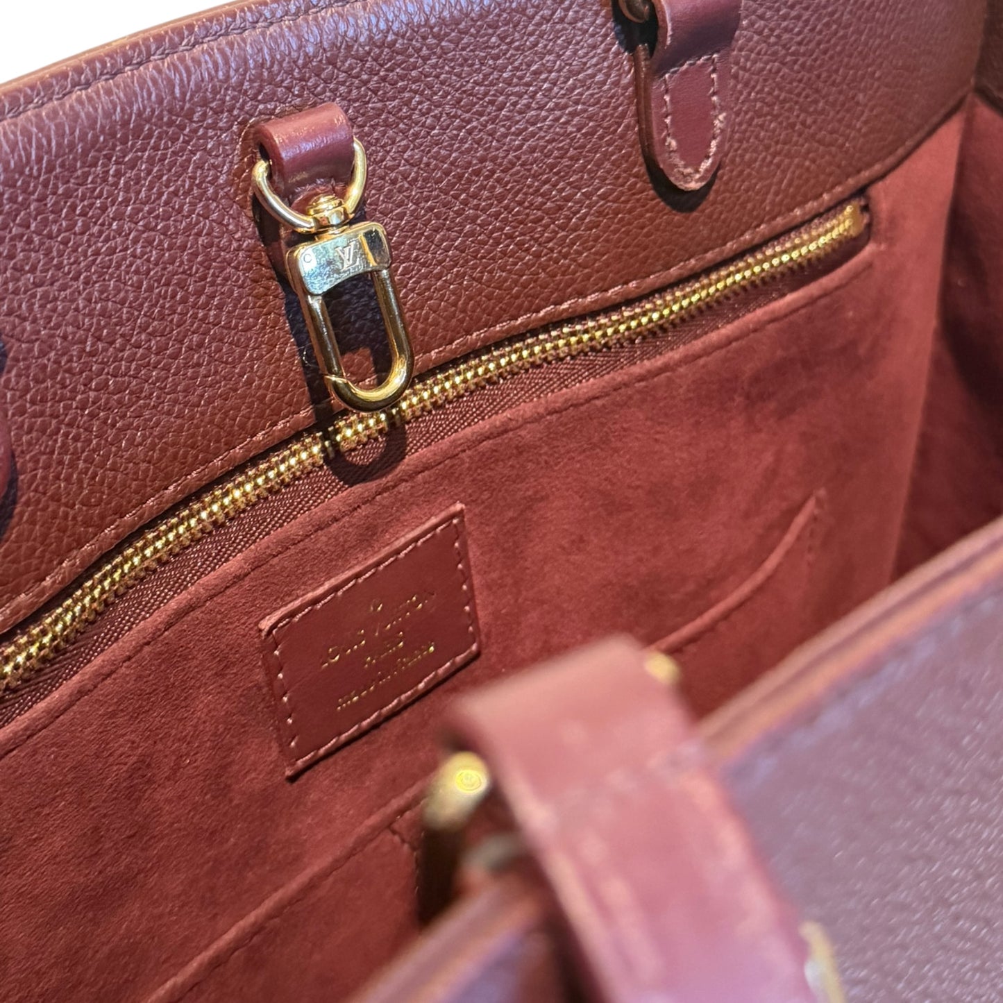 Louis Vuitton OnTheGo MM - M46601
