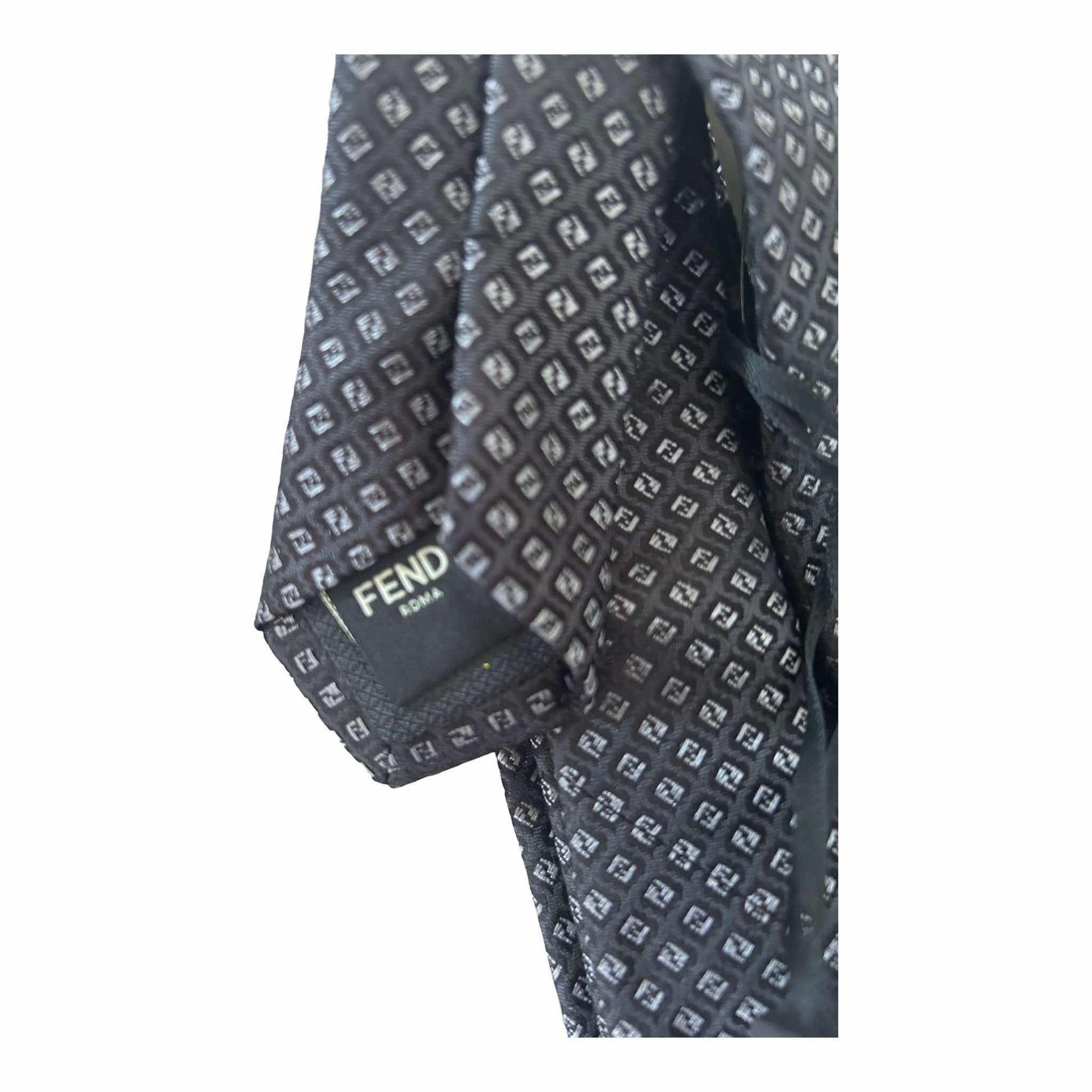 Fendi Black Men's Tie - FXC160