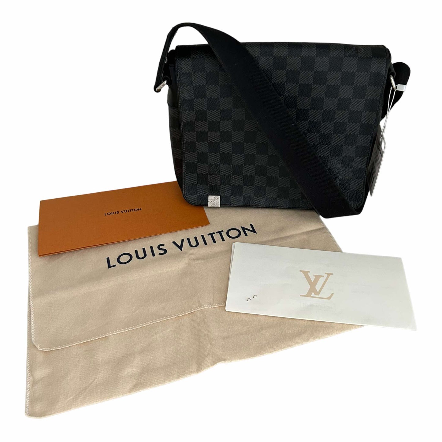 Louis Vuitton Damier Graphite District PM - N41028