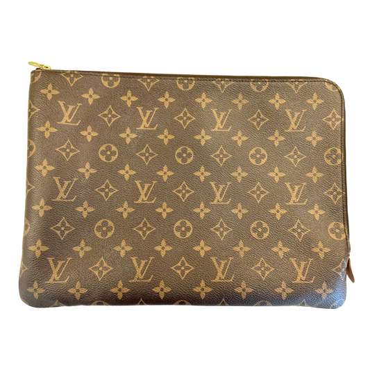 Louis Vuitton Etui Voyage MM - M44499
