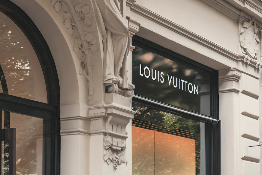 Shop Louis Vuitton MONOGRAM MACASSAR Keepall Bandoulière 55 (M56714) by  Ravie
